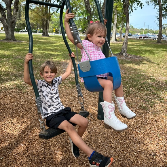 Meet Your Seller/Buyer💕 - Picture 4 of 10